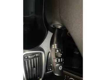 2016 Kia Sorento - image 19