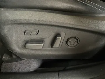 2019 Kia Sorento - image 18