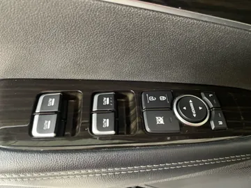2019 Kia Sorento - image 24