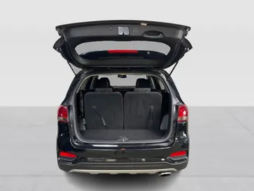 2019 Kia Sorento - image 12
