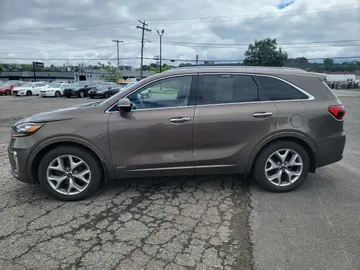 2019 Kia Sorento - image 6