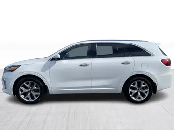 2019 Kia Sorento - image 11