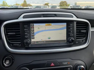 2019 Kia Sorento - image 21
