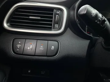 2019 Kia Sorento - image 34