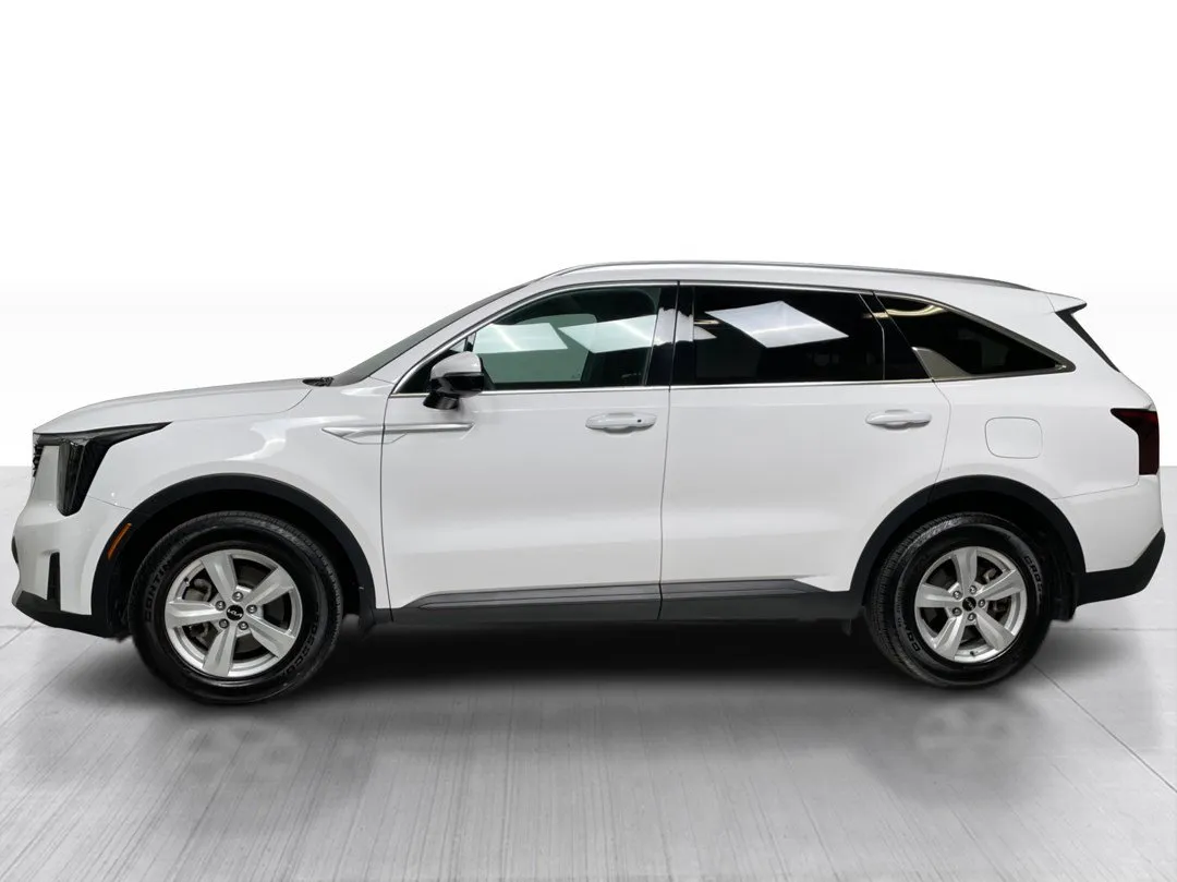 2025 Kia Sorento LX AWD, photo 9
