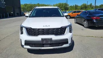 2025 Kia Sorento - image 2