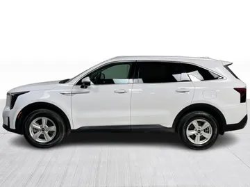 2025 Kia Sorento - image 10