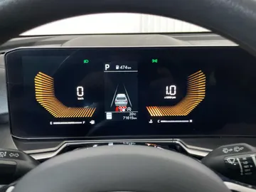 2025 Kia Sorento - image 16