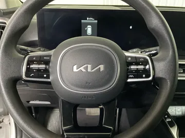 2025 Kia Sorento - image 17