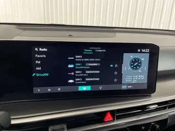 2025 Kia Sorento - image 30