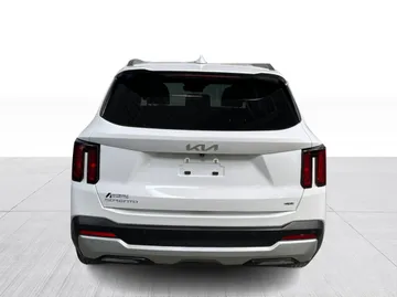 2025 Kia Sorento - image 12