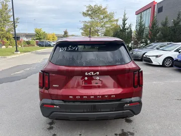 2022 Kia Sorento - image 4