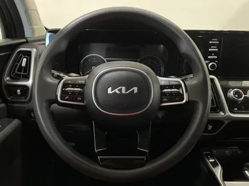 2022 Kia Sorento - image 22