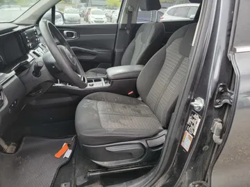 2023 Kia Sorento - image 8