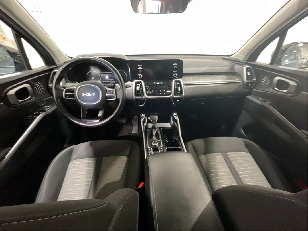 2022 Kia Sorento — photo 4