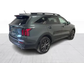 2022 Kia Sorento - image 13