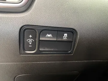 2022 Kia Sorento - image 26