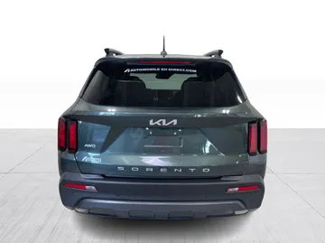 2022 Kia Sorento - image 11
