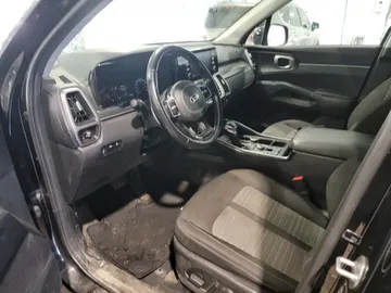 2021 Kia Sorento - image 7