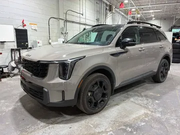 2025 Kia Sorento - image 3