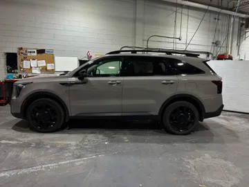 2025 Kia Sorento - image 6