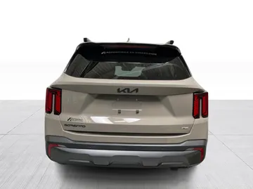 2025 Kia Sorento - image 13