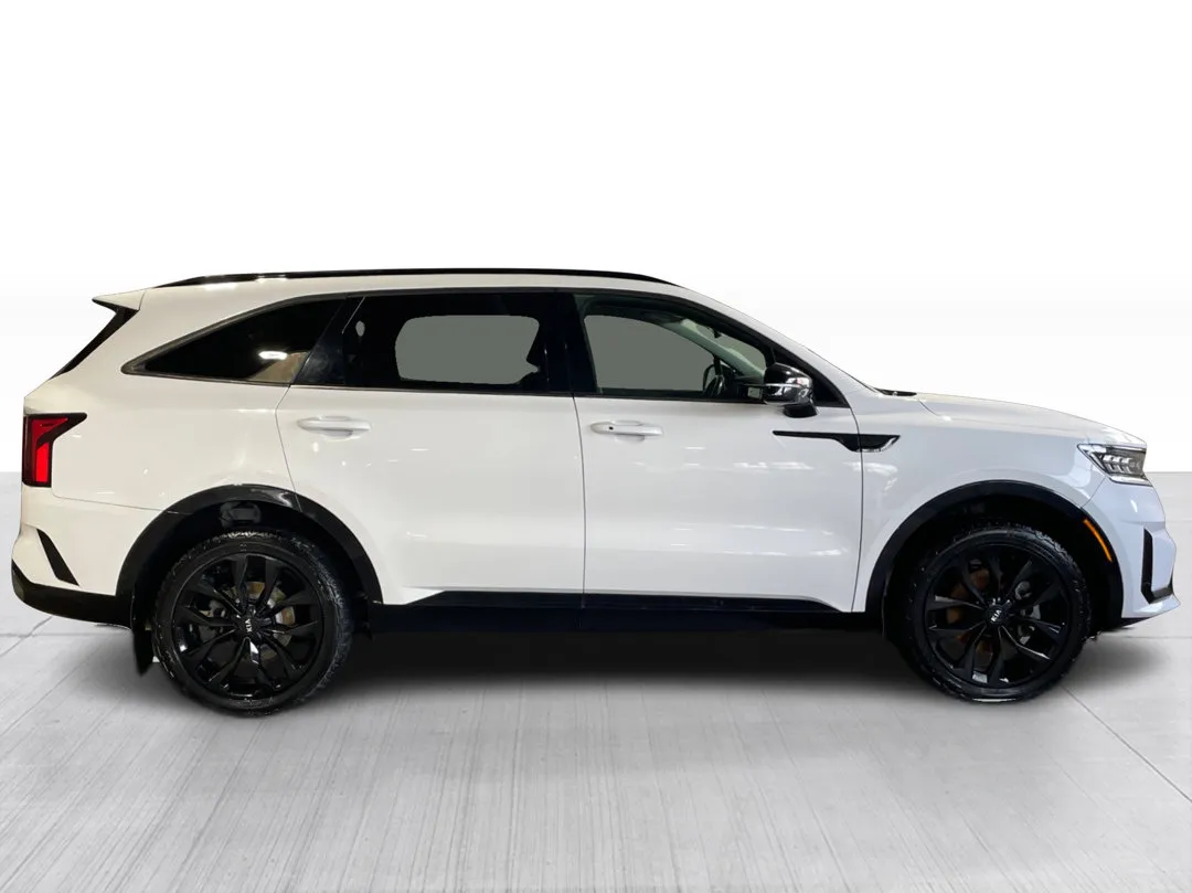 2021 Kia Sorento — photo 2