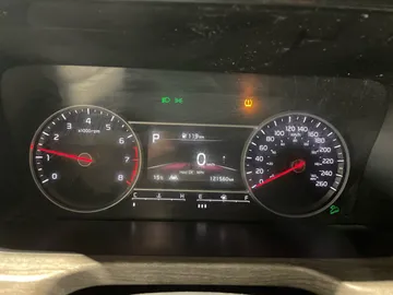 2021 Kia Sorento - image 16