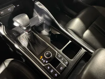 2021 Kia Sorento - image 24