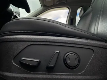 2021 Kia Sorento - image 24
