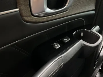 2021 Kia Sorento - image 26