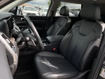 2021 Kia Sorento - image 10