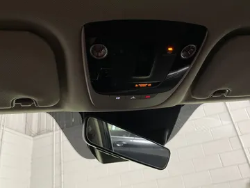 2021 Kia Sorento - image 17