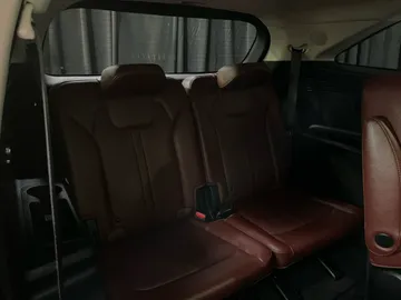 2021 Kia Sorento - image 28