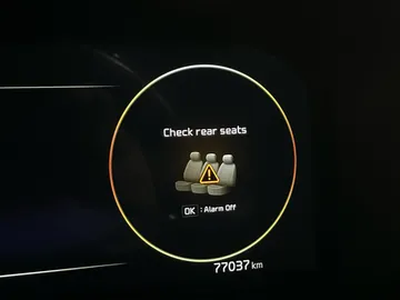 2021 Kia Sorento - image 32