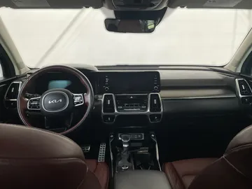 2022 Kia Sorento - image 4