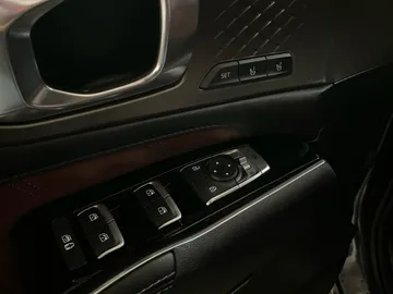 2022 Kia Sorento - image 29
