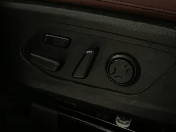 2022 Kia Sorento - image 20