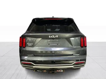 2022 Kia Sorento - image 13