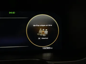2022 Kia Sorento - image 33