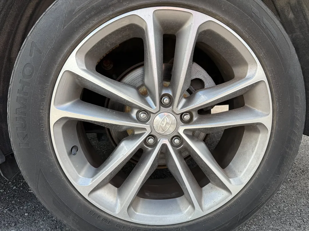 2017 Hyundai Santa Fe Sport — photo 8