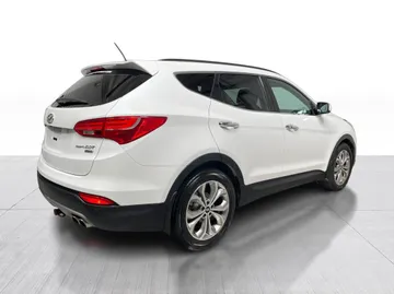 2016 Hyundai Santa Fe Sport - image 14