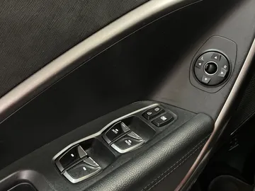 2017 Hyundai Santa Fe Sport - image 23