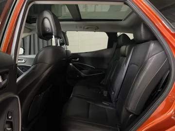 2016 Hyundai Santa Fe Sport - image 12