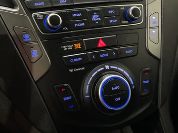 2017 Hyundai Santa Fe Sport - image 24