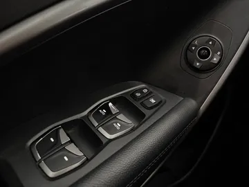 2017 Hyundai Santa Fe Sport - image 22
