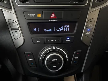 2017 Hyundai Santa Fe Sport - image 21