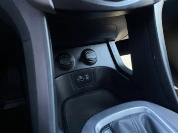 2017 Hyundai Santa Fe Sport - image 31