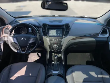 2017 Hyundai Santa Fe Sport - image 4