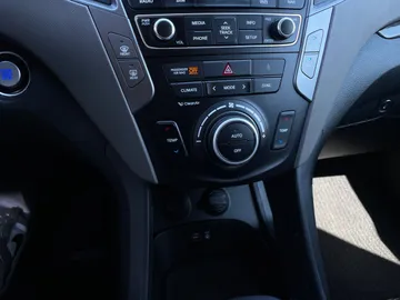 2017 Hyundai Santa Fe Sport - image 24